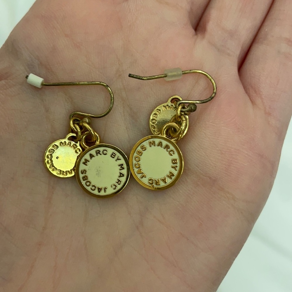 Marc jacobs earrings. Got it as a gift and never worn.